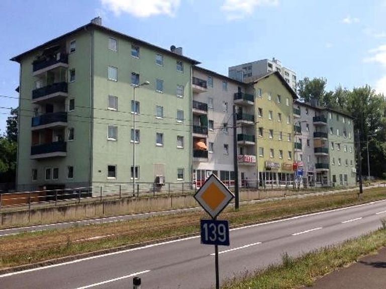 Gebäude