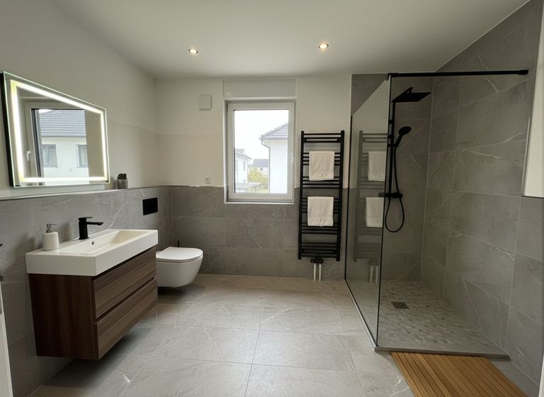 Badezimmer: KI generierte Einrichtung