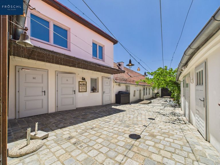 Innenhofansicht Richtung Eingang