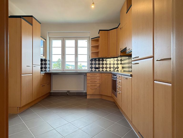 Küche mit viel Licht