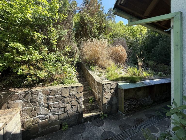 Terrasse mit Zugang zum Garten