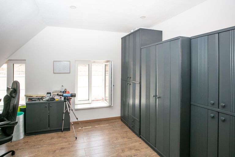 Arbeitszimmer DG_ Steiner Landstr. 50