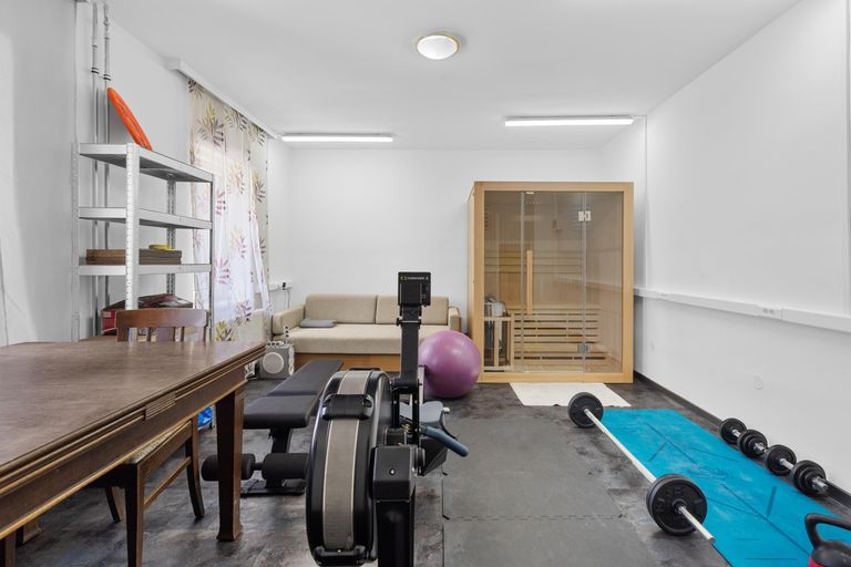 11 Sauna und Fitnesszimmer EG