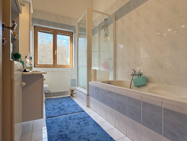 Badezimmer im Obergeschoss