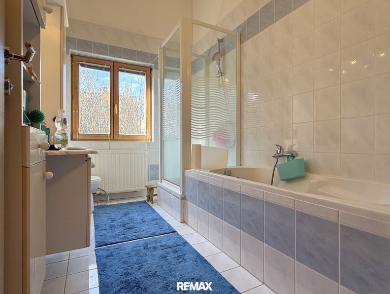 Badezimmer im Obergeschoss