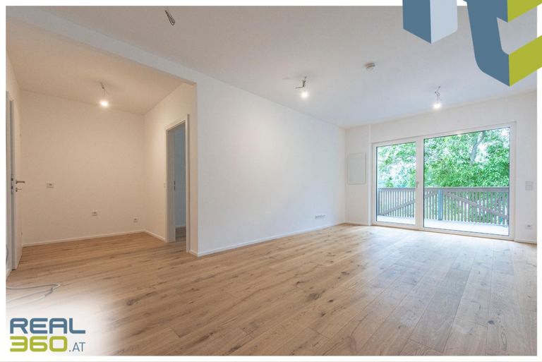 Heller Wohn- Essbereich