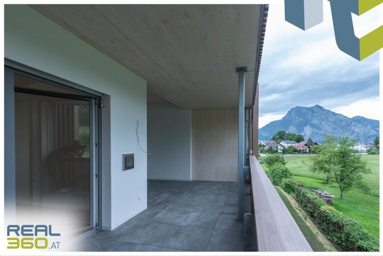 Loggia mit Blick auf den Traunstein