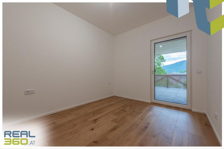 Schlafzimmer mit Loggia