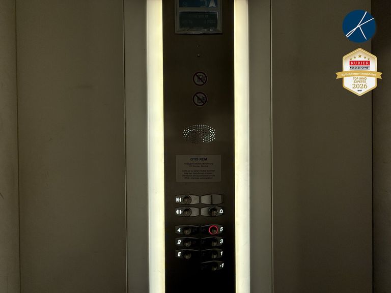 Moderner Personenlift