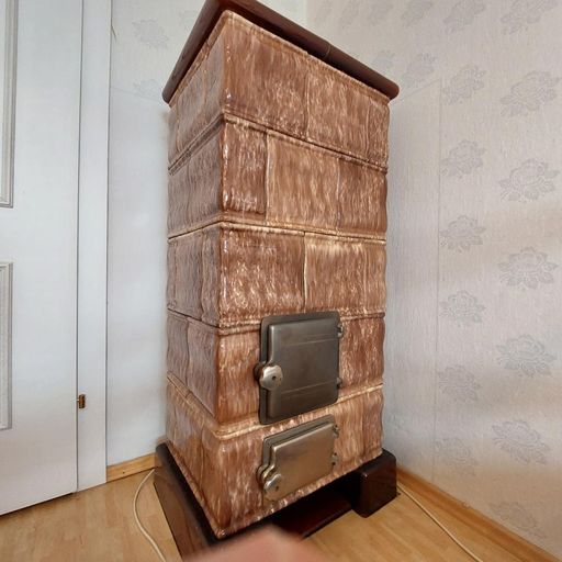 1.OG Wohnung 1 Zimmer 3 Kachelofen