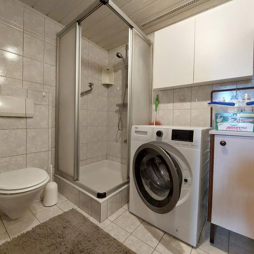 1.OG Wohnung 1 Badezimmer