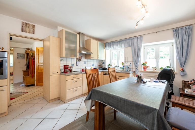 Küche und Essbereich