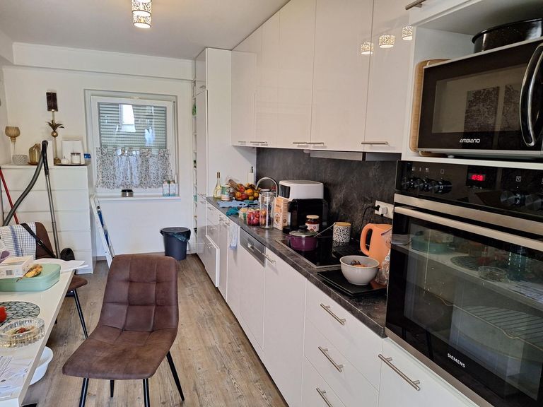 Große Wohnung im Haus Nr. 13 Küche