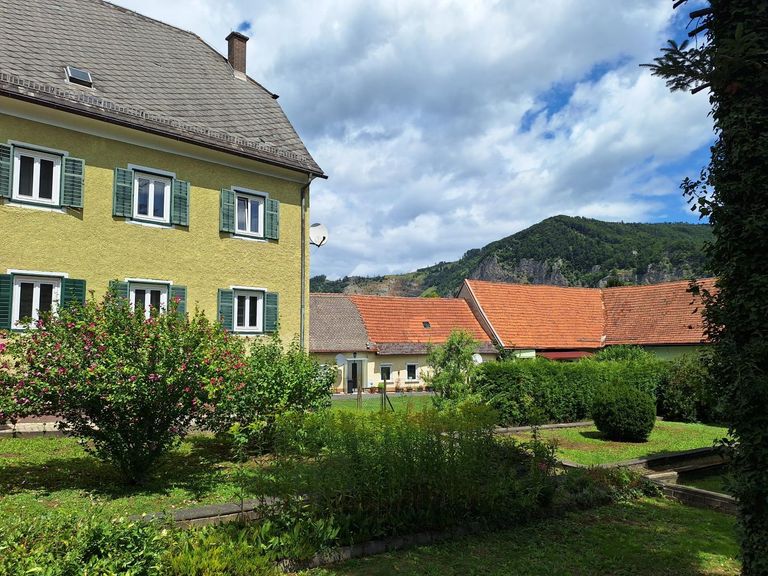 Liegenschaft vom Allgemeingarten aus gesehen