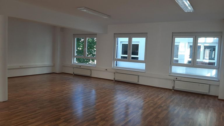 Großraum hofseitig
