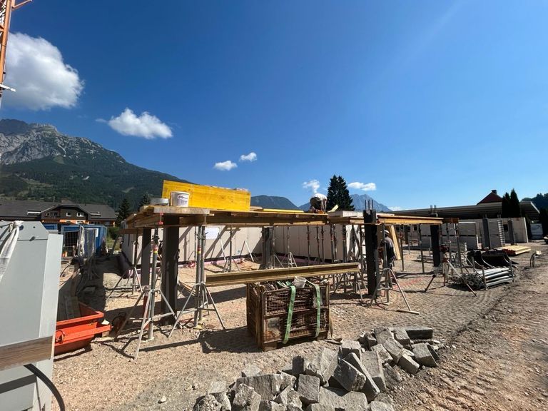 Die Baustelle läuft auf Hochtouren