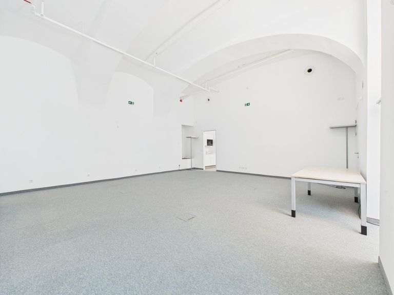 CAM04191G0-PR0048-STILL001