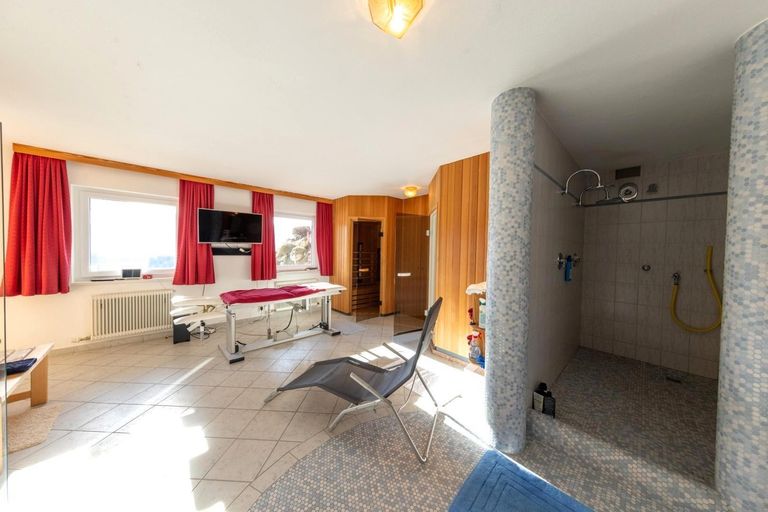 Saunabereich + Dusche
