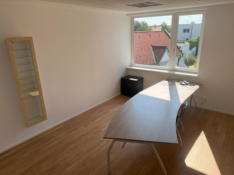 Büro 1