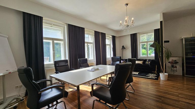 20250804_102158_resized