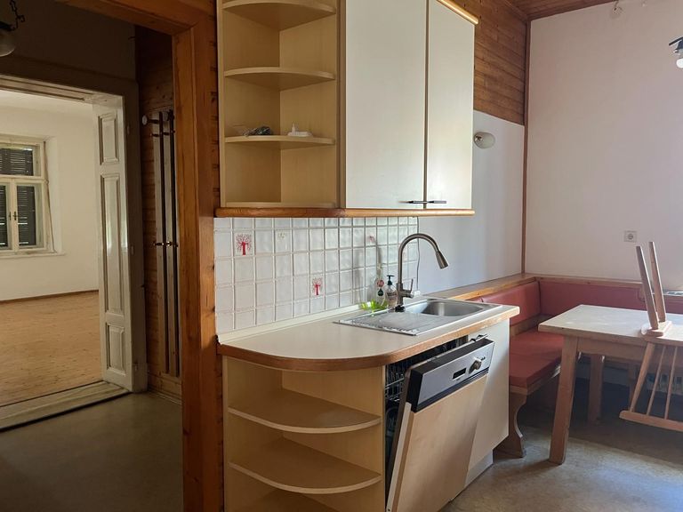 Küche mit großer Sitzbank