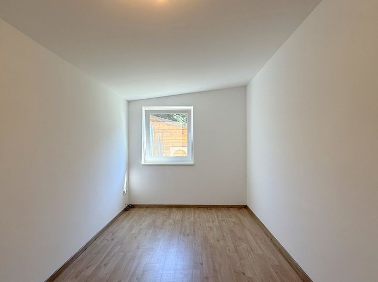 Büro oder Kinderzimmer