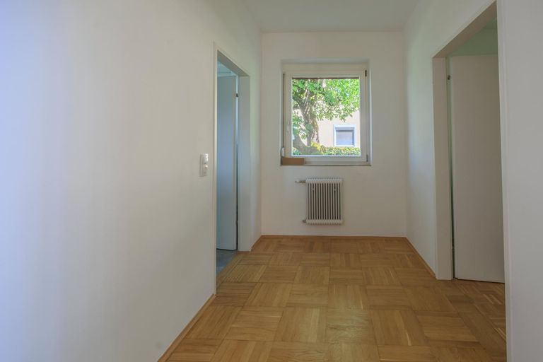 Vorhaus EG
