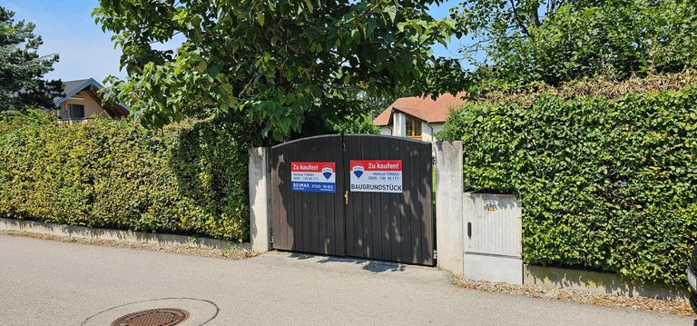 Zufahrt von der Straße