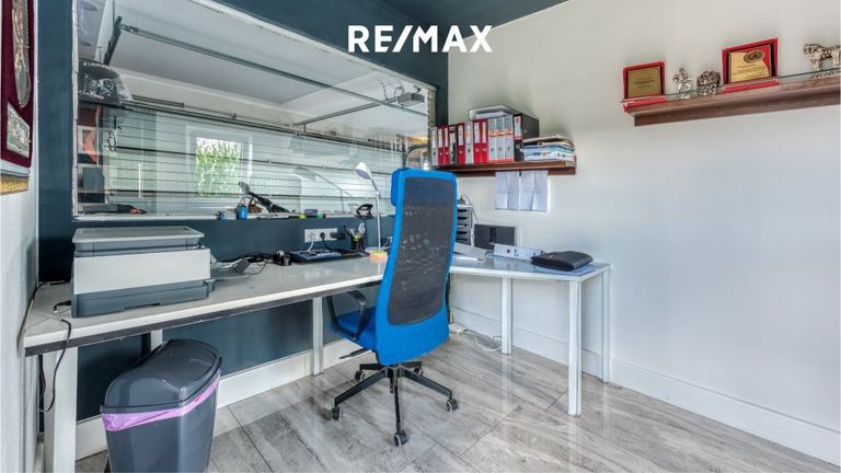 Büro im Nebengebäude