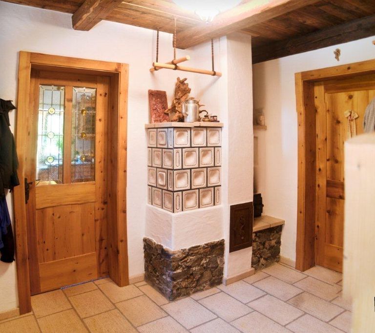 Kunstvolle Kachelöfen sorgen für wohlige Wärme