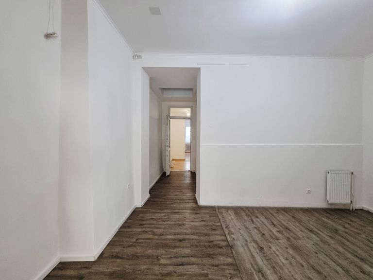 Verkaufsraum / Mitte