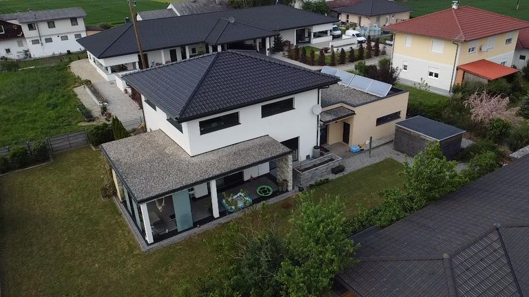 2025-05-07-17-32-38-626