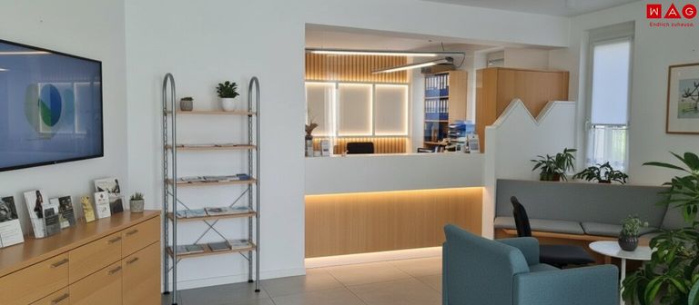 Empfang - KI bearbeitet