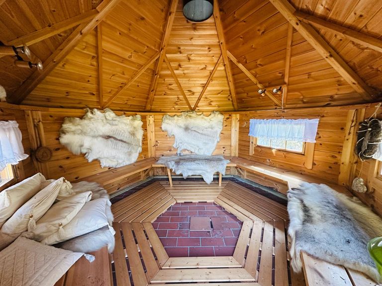 Gartenhaus mit Grillstelle