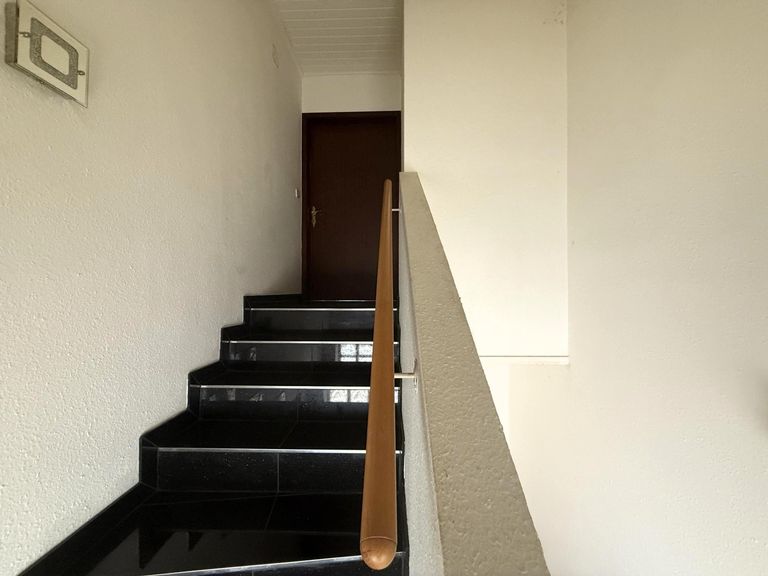 Stiegenhaus, Aufgang ins DG