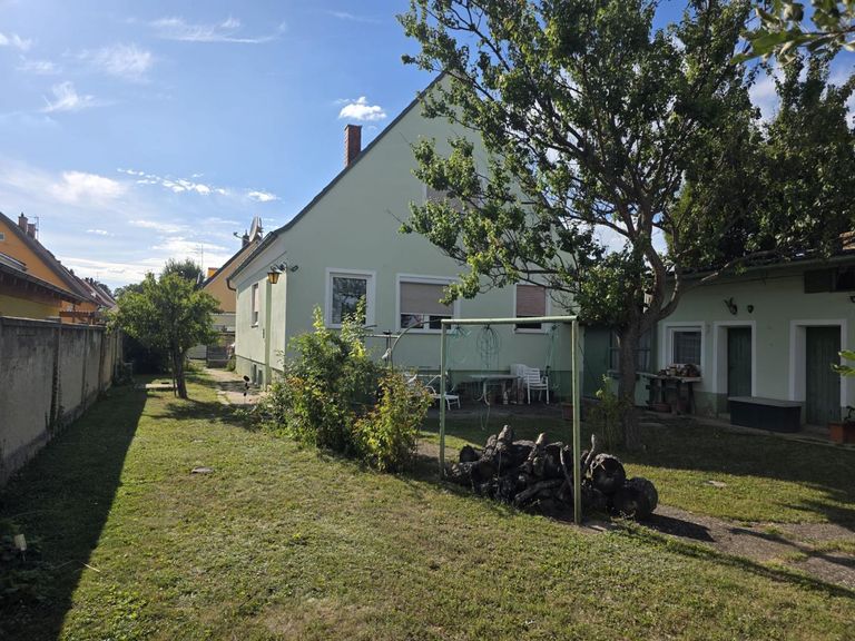 01_Haus - Gartenansicht