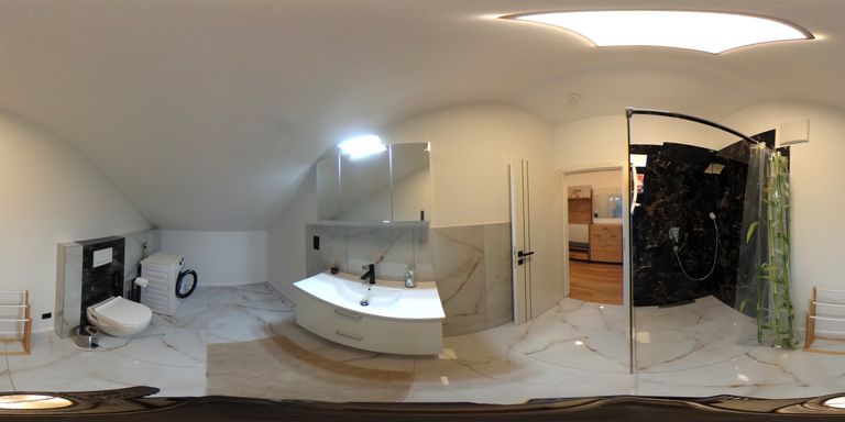 Badezimmer Whg II DG 360