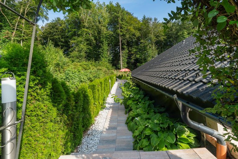 Aufgang zu DG nordseitig