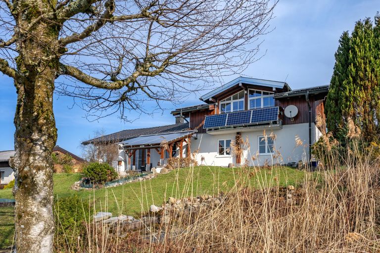 349 Außenansicht Straße