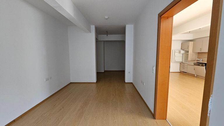 20250820_100428_resized