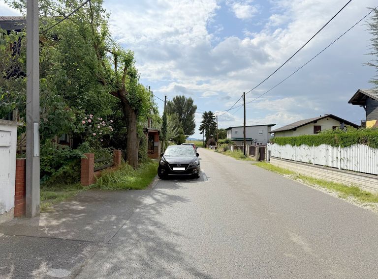 Straßenansicht nach West