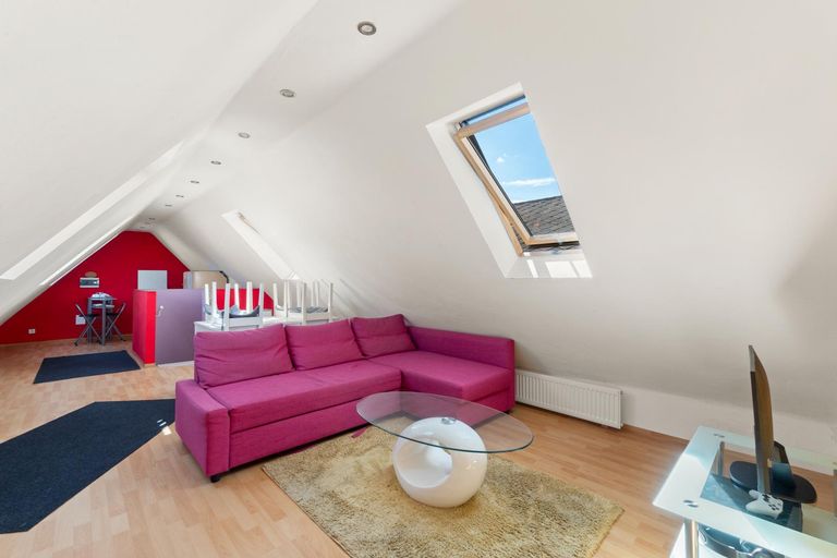 Aufenthaltsraum DG Flügel (2)