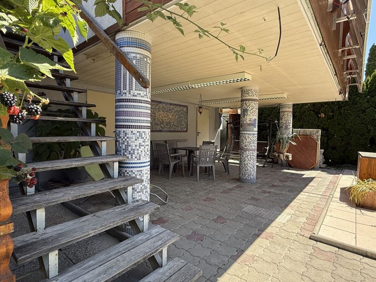 Überdachte Terrasse