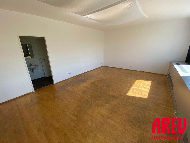 WhatsApp_Image_2025-05-05_at_11_30_08__3_