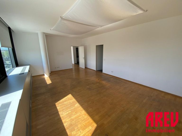 WhatsApp_Image_2025-05-05_at_11_30_08__2_