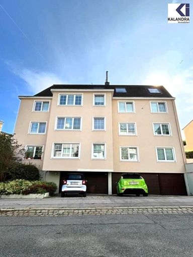 Hausansicht - Garagen