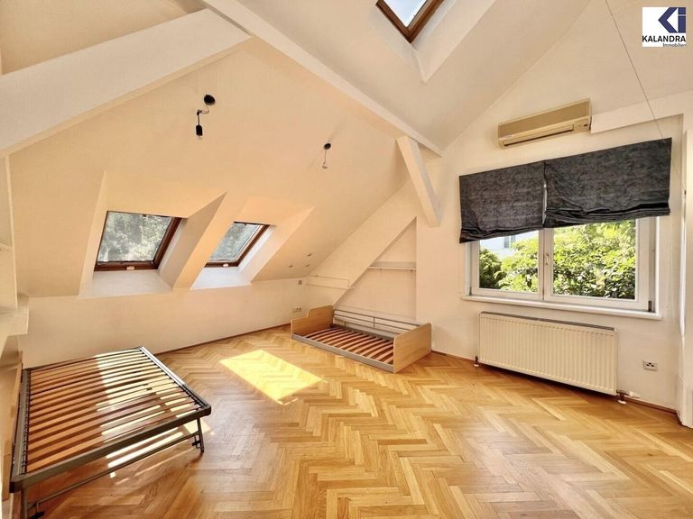 Zimmer 2 im Dachgeschoß