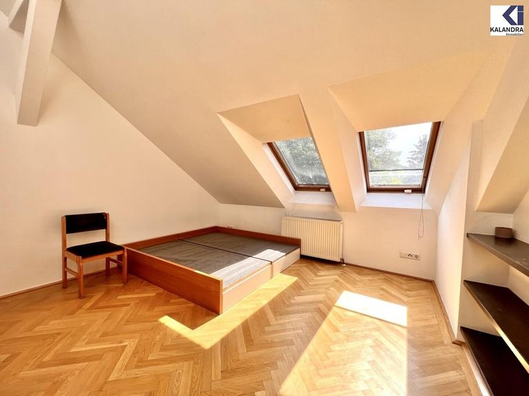 Zimmer 1 im Dachgeschoß