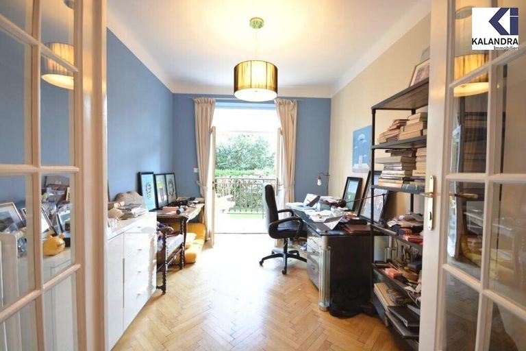 Arbeitszimmer (Hochparterre)