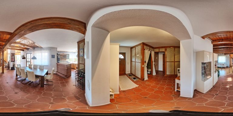 Wohnbereich_vorne_360